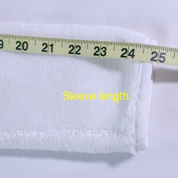 Comfy Misty Mountain White Fleece Jacket SMALL - Picture 8 of 9